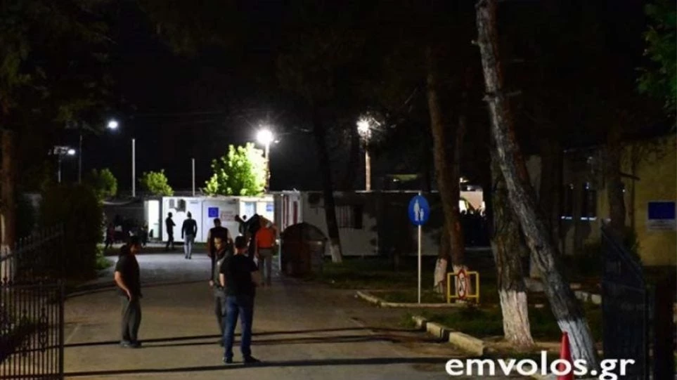 Ετοιμη να εκραγεί η χώρα – Σκηνικό πολέμου με τους μετανάστες – Βγήκαν μαχαίρια και στην Αλεξάνδρεια Ημαθίας